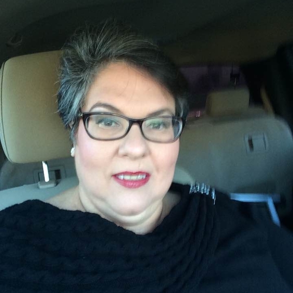 Meet your Posher, Ruth - Picture 1 of 1